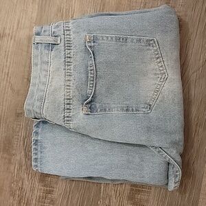Women's Shein jeans.